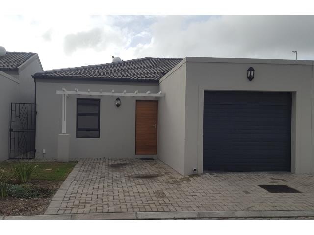 To Let 3 Bedroom Property for Rent in Parklands North Western Cape